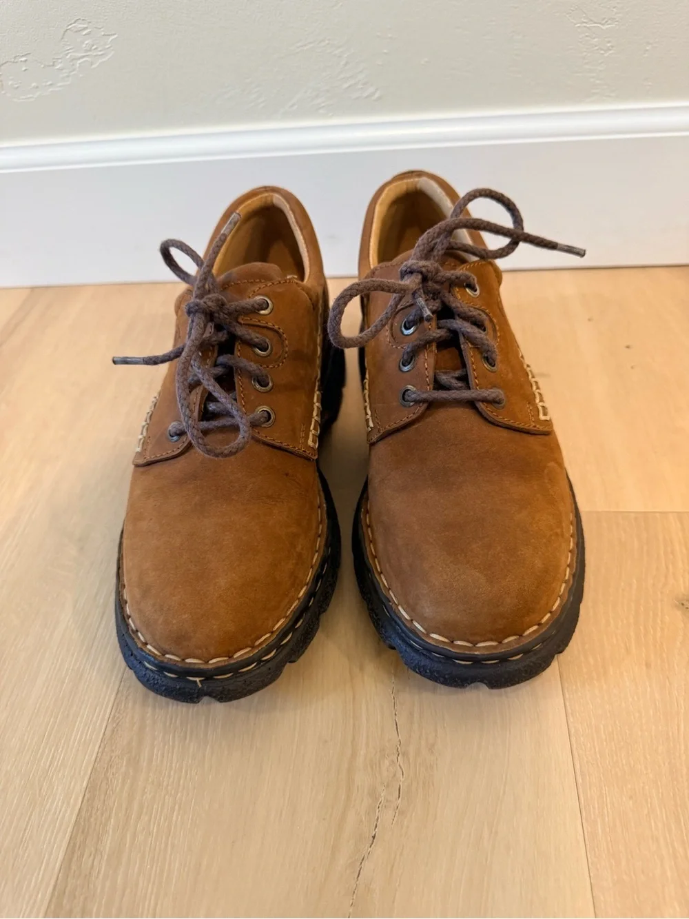 Born Men’s Leather Oxford Shoes Brown Lug Sole Comfort Size 9 Made Mexico